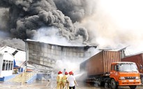 Cháy gần 20.000 mét vuông nhà xưởng ở Bình Dương
