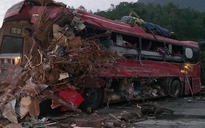 Tai nạn thảm khốc ở Hòa Bình: Xe hết hạn ở Việt Nam được mang qua Lào 'mông má'?