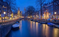 Du lịch Amsterdam thu hút khách vào mùa hè