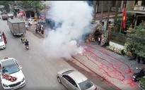 Đám cưới ở Hà Nội đốt hàng vạn quả pháo: Quá xem thường pháp luật