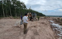 Xâm nhập 'thủ phủ' cát lậu ở Bình Thuận: Họp khẩn để xử lý