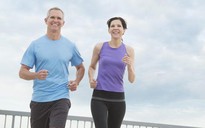 Thói quen đi bộ hằng ngày ảnh hưởng đến cơ thể bạn sau tuổi 50