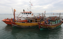 Cứu 2 tàu cá, 9 ngư dân gặp nạn trên đường tránh bão Vàm Cỏ