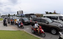Kẹt xe kéo dài ở cửa ngõ Nam Đà Nẵng vì tai nạn liên hoàn