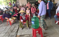 Đà Nẵng: Người dân tiếp tục chặn xe vào bãi rác Khánh Sơn trong sáng 8.7