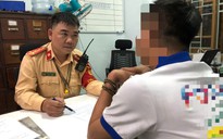 Đà Nẵng: 'Ma men' đòi kiểm tra giấy tờ cán bộ chiến sĩ lực lượng 911