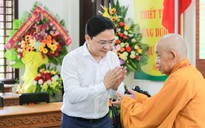 Bí thư thứ nhất T.Ư Đoàn thăm, chúc mừng Giáo hội Phật giáo VN tỉnh Thừa Thiên - Huế