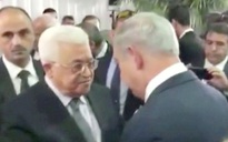 Lãnh đạo Palestine và Israel bắt tay trong lễ tang ông Shimon Peres