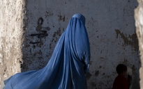 Taliban ra sắc lệnh yêu cầu phụ nữ Afghanistan trùm kín từ đầu đến chân