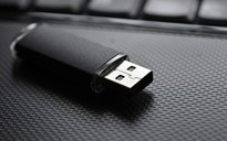 USB chứa dữ liệu của hàng ngàn thành viên IS