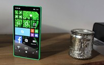 Microsoft từng thiết kế điện thoại Windows màn hình viền mỏng vào năm 2014