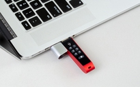 USB trang bị thêm công nghệ siêu bảo mật