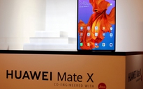 Huawei lại trì hoãn phát hành điện thoại gập lại Mate X