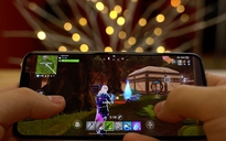 iPhone cài sẵn Fortnite bán giá 10.000 USD trên eBay