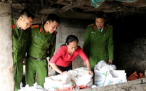 Phát hiện cơ sở chế biến 7 tạ mỡ bốc mùi hôi thối ở Hà Tĩnh