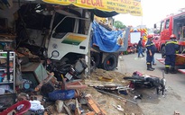 Xe tải đâm sập nhà dân ở TP.HCM, 2 người chết, 2 người nguy kịch