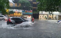 Mưa ngập Hà Nội có lượng mưa cực lớn ‘100 năm xuất hiện một lần’
