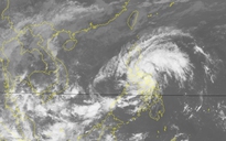 Áp thấp nhiệt đới gây gió mạnh, sóng lớn trên Biển Đông