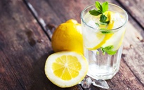 Ngày mới với tin tức sức khỏe: Uống nước chanh có những lợi ích này