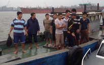 Bộ đội Biên phòng Quảng Trị cứu 10 ngư dân gặp nạn ở Cửa Việt