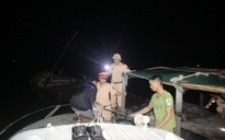 Gay cấn cuộc vây hãm 'cát tặc' trong đêm trên sông Thạch Hãn