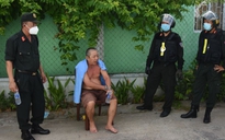 Tiền Giang: Tạt axit vào hàng xóm vì bị nói 'ăn mặc không giống ai'