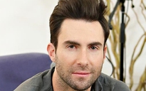 Người đàn ông đương thời hấp dẫn nhất Adam Levine bị kẻ lạ mặt tấn công