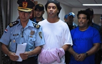 Ronaldinho lần đầu tiết lộ với báo chí sau khi bị bắt