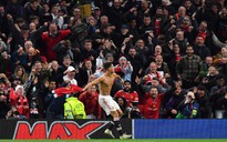 Kết quả bảng F Champions League: Ronaldo cứu nguy cho Quỷ đỏ