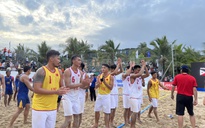 Bóng ném bãi biển Việt Nam chạm một tay vào tấm huy chương vàng