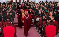 ĐH Quốc gia Hà Nội lên tiếng về bộ lễ phục tốt nghiệp 'đậm chất hoàng gia'