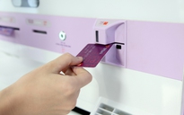 Ngân hàng Việt đầu tiên có thể phát hành thẻ ATM ngay tại chỗ tới khách hàng