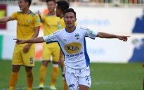 HAGL 1-0 SLNA: Triệu Việt Hưng giúp phố Núi đòi nợ sau 2 năm