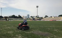 SLNA: Mặt cỏ tệ nhất V-League vừa sửa vừa đá Cúp Quốc gia, V-League