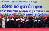 Người đạt tiêu chuẩn giáo sư trẻ nhất năm 2015 là một tiến sĩ 44 tuổi