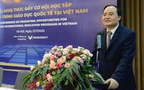 Bộ trưởng Phùng Xuân Nhạ: Chỉ nghĩ giữ sinh viên ở lại Việt Nam là quá hẹp
