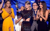 Taylor Swift 'gom' nửa số giải thưởng MTV Video Music Award 2015