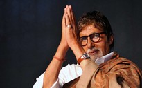 Siêu sao Bollywood Amitabh Bachchan khỏi Covid-19, con trai ông vẫn còn điều trị