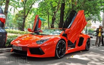 Bò mộng Lamborghini Aventador đại gia ngành Y xuống phố