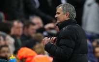 Chelsea vô địch Premier League, Mourinho trở thành tượng đài ở Anh