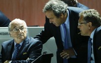 Bộ sậu Sepp Blatter và Platini chính thức bị đình chỉ công tác