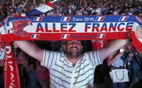 Bản tin EURO sáng 11.6: Nước Pháp ăn mừng chiến thắng
