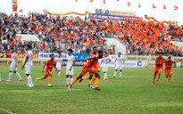 Khai mạc V-League 2019: Quế Ngọc Hải nhận thẻ đỏ, Viettel thua đậm tại Đà Nẵng