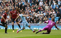 Aguero lập hattrick, Man City tiễn QPR xuống hạng