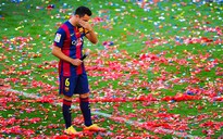 Xavi rơi lệ trong trận đấu cuối với Barcelona tại La Liga