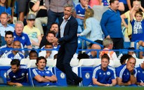 Ngay trận ra quân, Mourinho đã tỏ ý không hài lòng về trọng tài