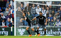 Tân binh Pedro tỏa sáng, Chelsea có chiến thắng đầu tiên ở Premier League