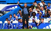 HLV Mourinho tố FA thiên vị Wenger và Arsenal