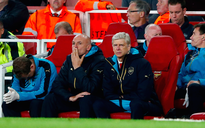 HLV Wenger: 'Đừng vội gạch tên Arsenal'