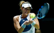 Muguruza đặt một chân vào bán kết WTA Finals